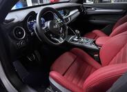 Alfa Romeo Stelvio 6