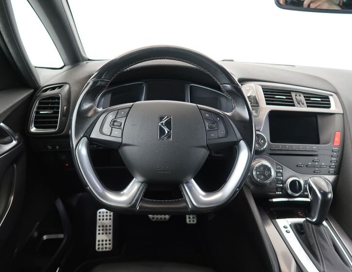 DS Automobiles DS5 15