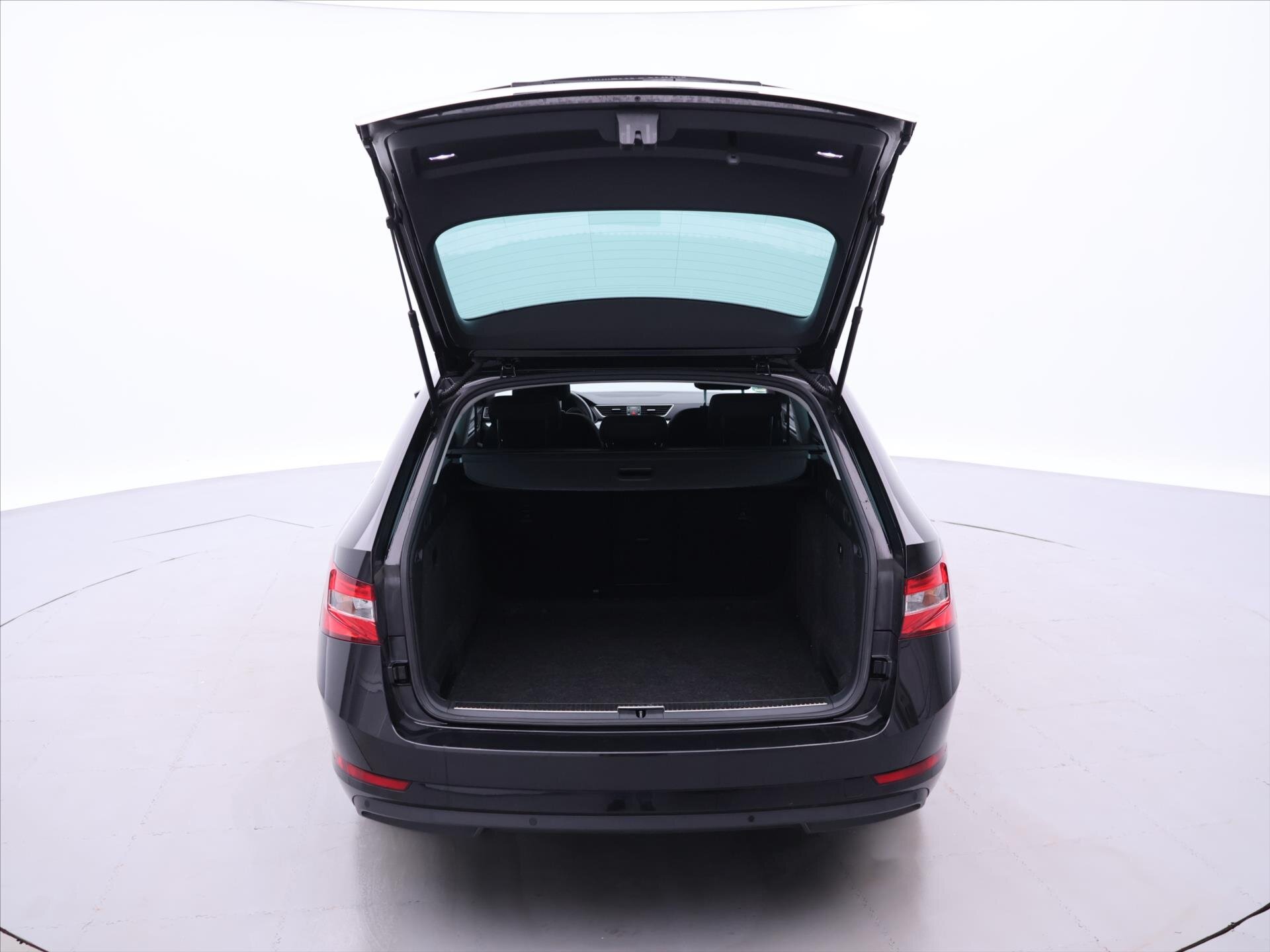 Škoda Superb Kombi 2,0 l 110 kw