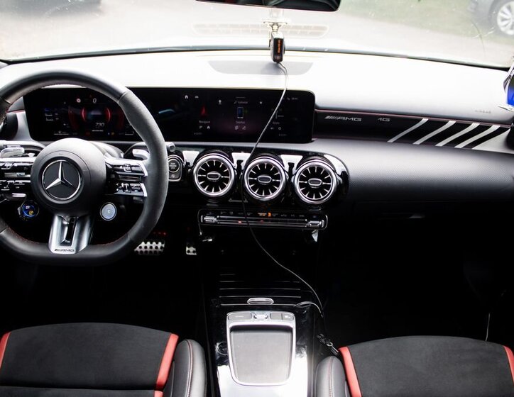 Mercedes-Benz Třídy A Hatchback 0,0 310 kw