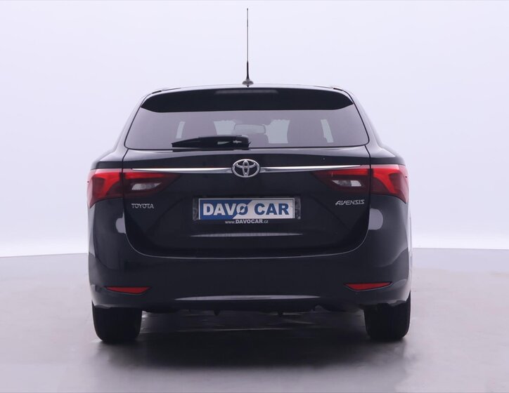 Toyota Avensis Kombi 2,0 l 105 kw