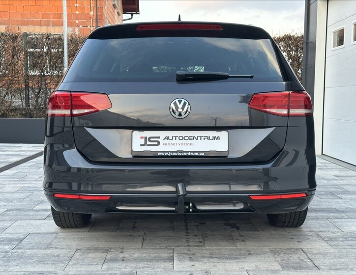 Volkswagen Passat Kombi 1,4 l 110 kw