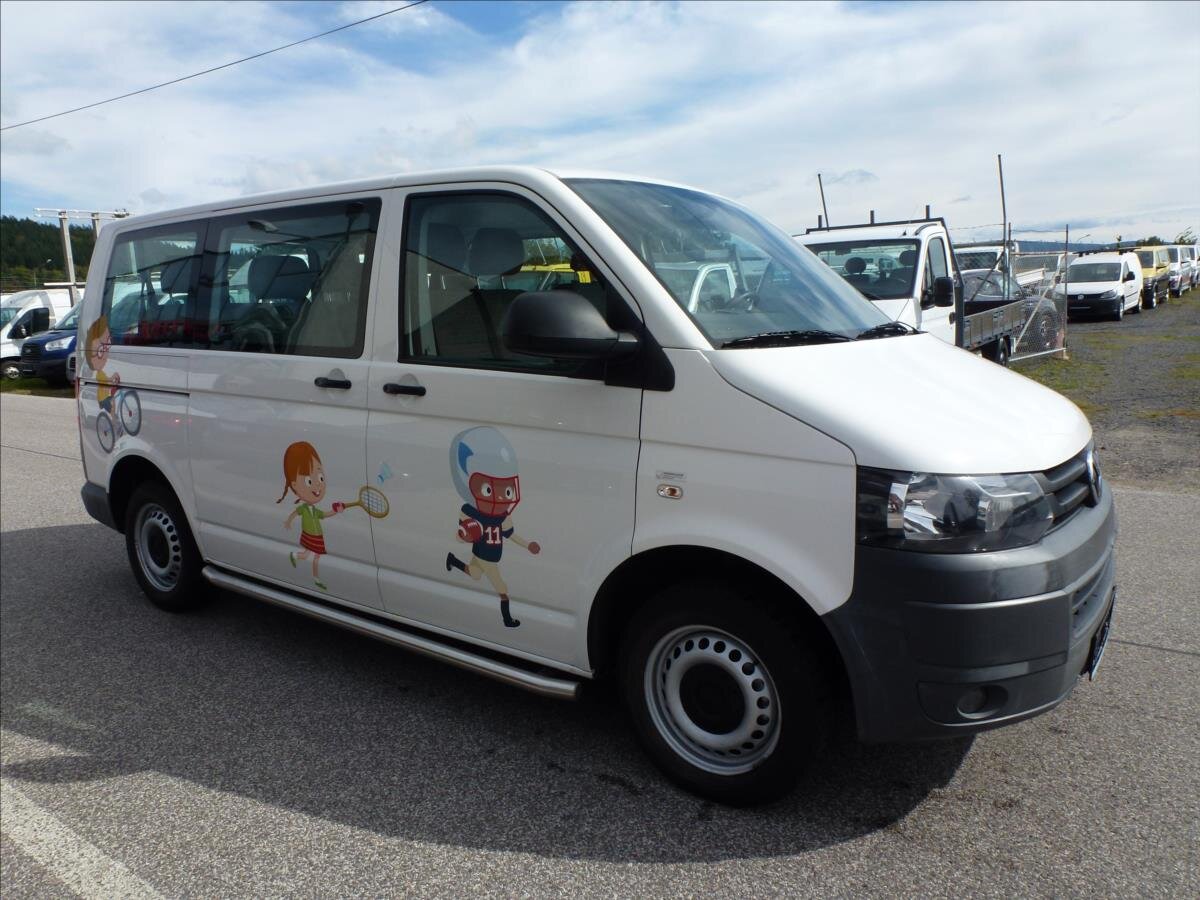 Volkswagen Transporter Kombi 2,0 l 62 kw