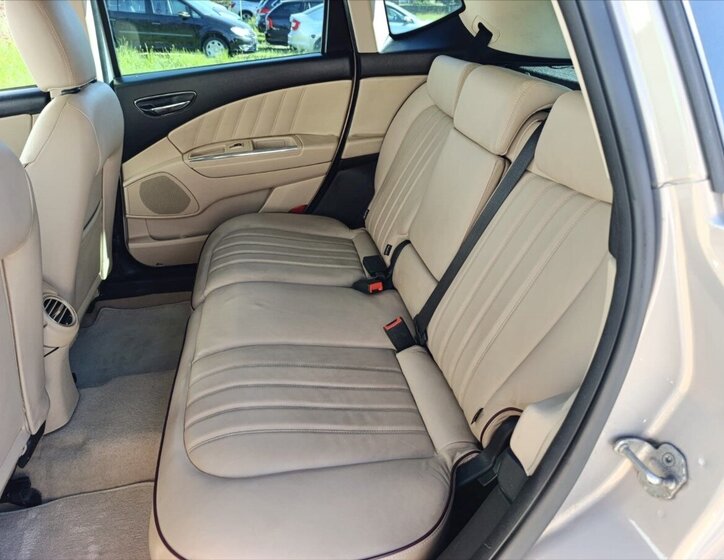 Lancia Delta Hatchback 1,6 l 88 kw