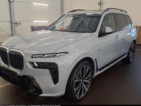 BMW X7 SUV / Terénní 3,0 l 259 kw