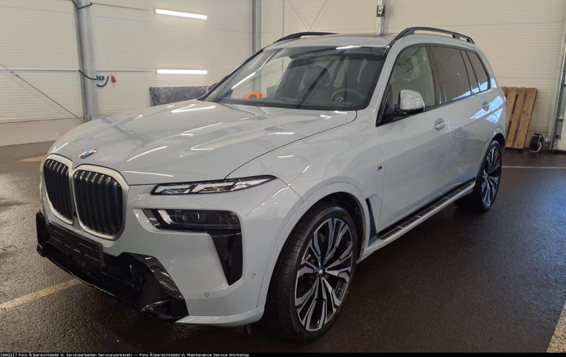 BMW X7 SUV / Terénní 3,0 l 259 kw
