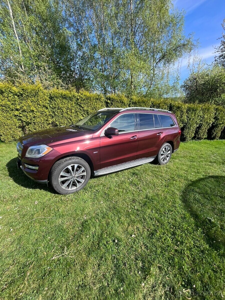 Mercedes-Benz GL Kombi 4,7 l 270 kw