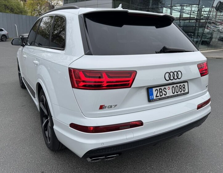 Audi SQ7 SUV / Terénní 4,0 l 320 kw
