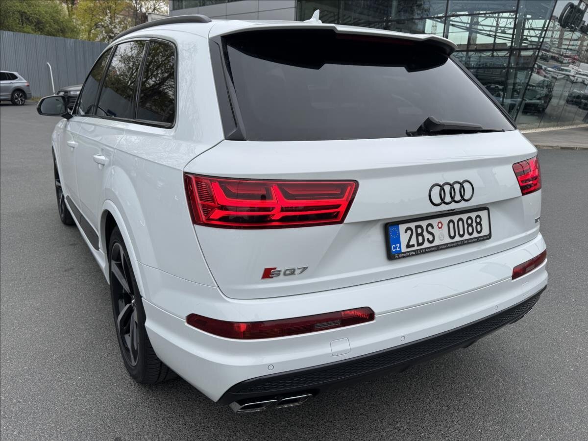 Audi SQ7 SUV / Terénní 4,0 l 320 kw