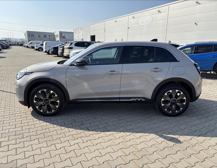 Fiat 600 SUV / Terénní 1,2 l 100 kw