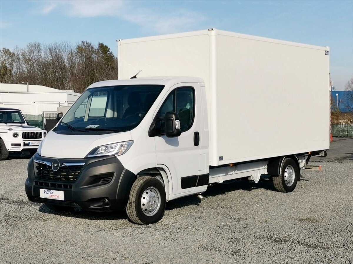 Opel Movano