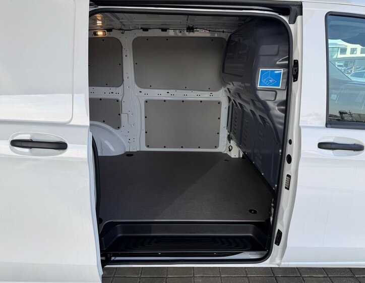 Mercedes-Benz Vito VAN-Minibus 2,0 l 100 kw