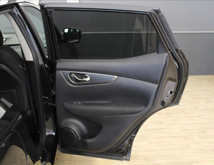 Nissan Qashqai SUV / Terénní 1,6 l 96 kw
