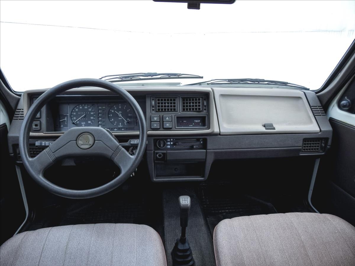 Škoda Favorit Hatchback 1,3 l 46 kw