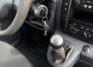 Peugeot Expert MPV 2,0 l 88 kw