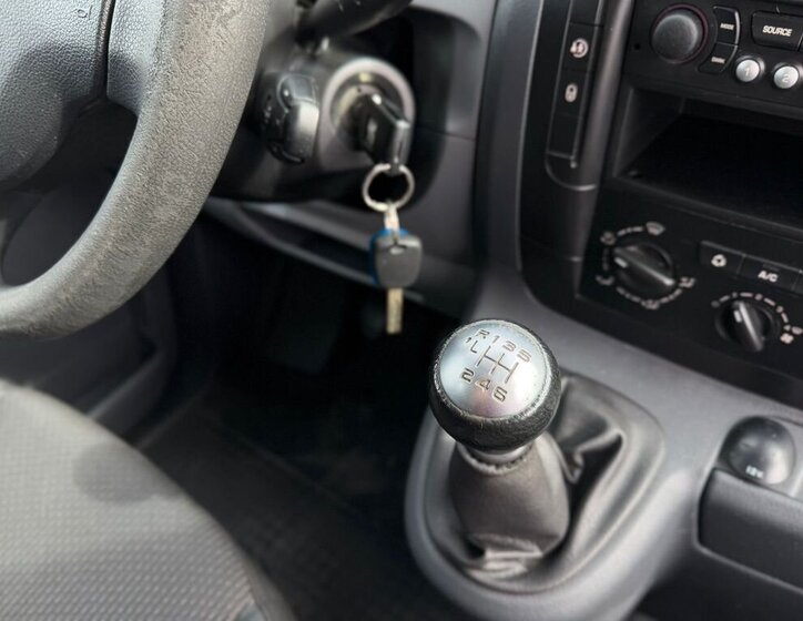 Peugeot Expert MPV 2,0 l 88 kw