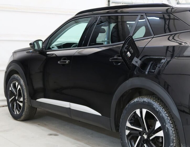 Peugeot 2008 SUV 0,0 100 kw