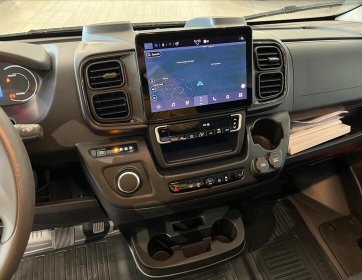 Toyota Proace Max 12