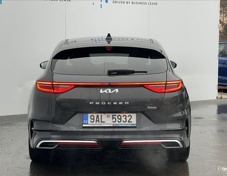 KIA ProCeed Kombi 1,5 l 118 kw