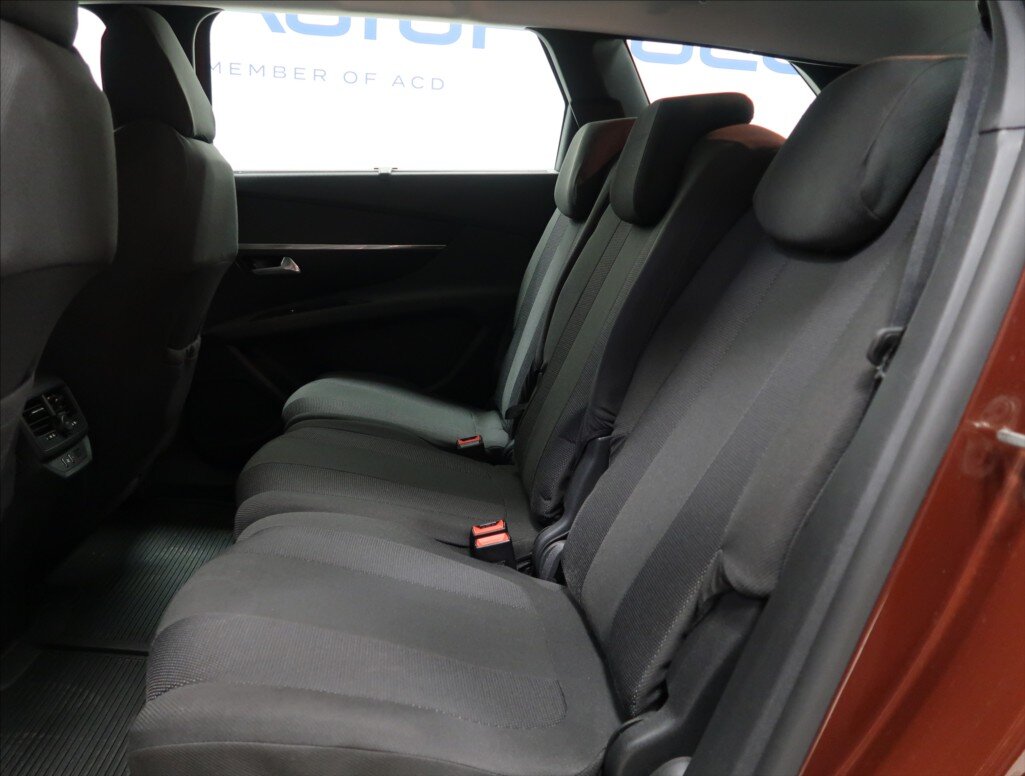 Peugeot 5008 MPV 1,5 l 96 kw