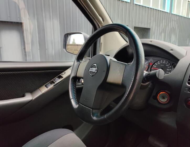 Nissan Navara 27