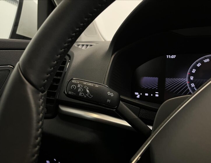 Škoda Karoq SUV 1,5 l 110 kw