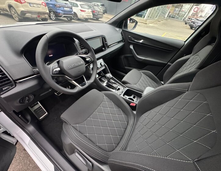 Škoda Karoq SUV 1,5 l 110 kw