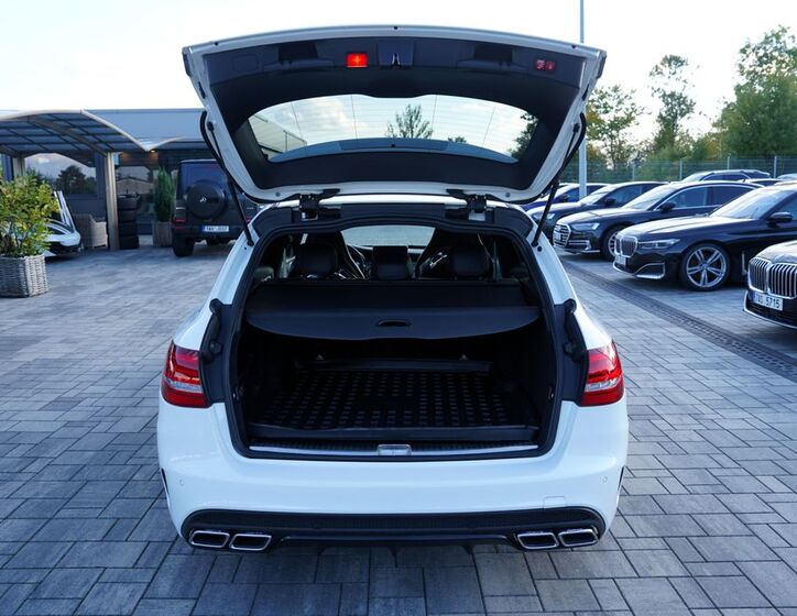 Mercedes-Benz Třídy C 11