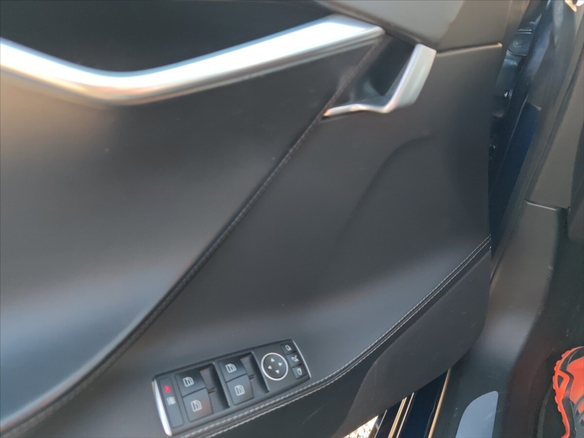 Tesla Model S Liftback 0,0 386 kw