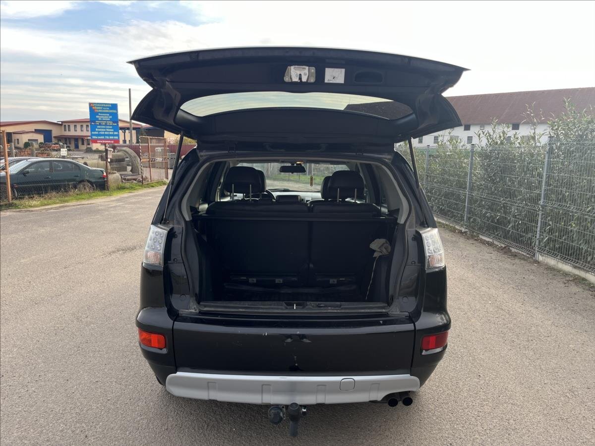 Mitsubishi Outlander SUV / Terénní 2,3 l 130 kw