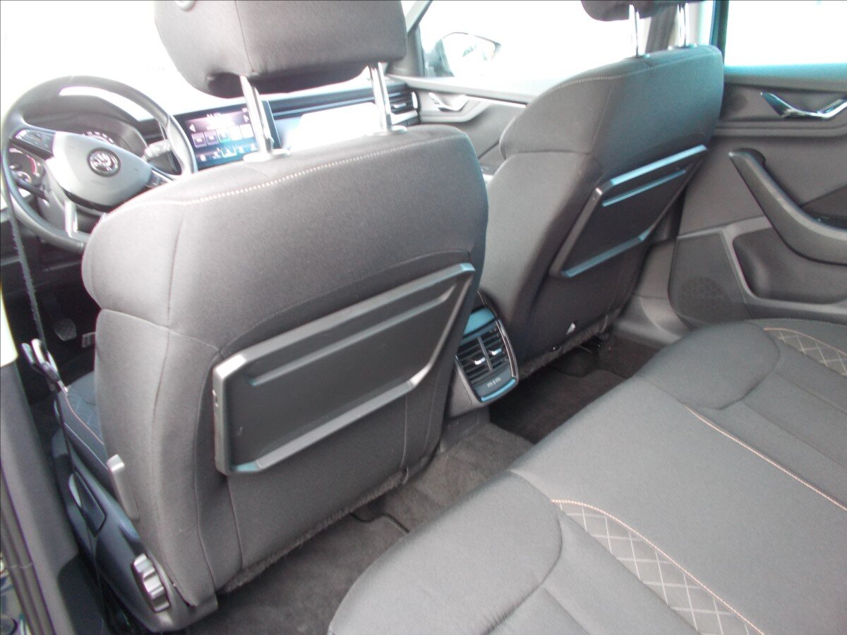 Škoda Kamiq SUV 999,0 85 kw