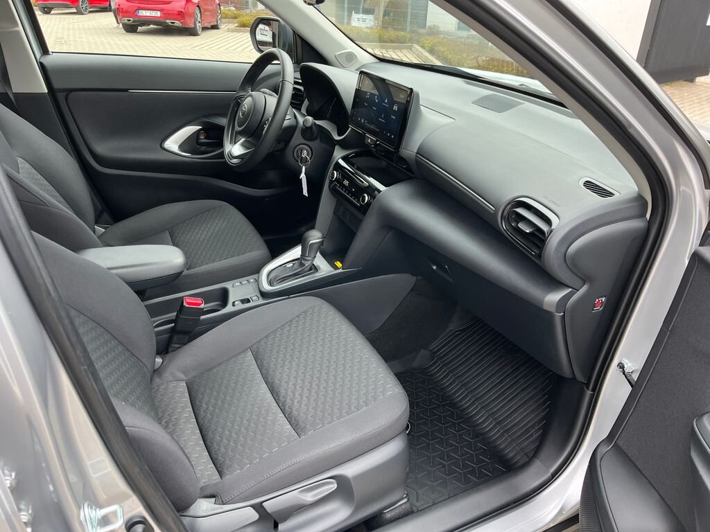 Toyota Yaris Cross SUV / Terénní 1,5 l 68 kw