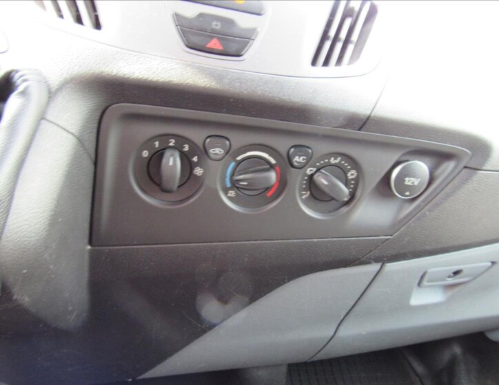Ford Transit 16