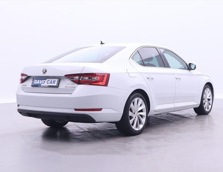 Škoda Superb Liftback 2,0 l 140 kw