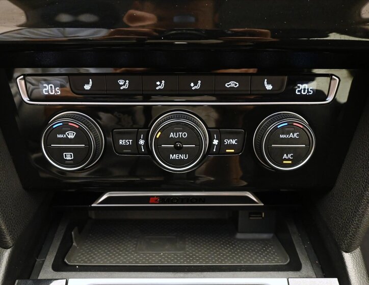 Volkswagen Passat Kombi 2,0 l 140 kw