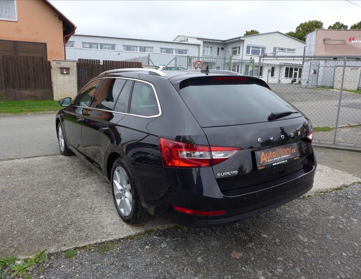 Škoda Superb 8