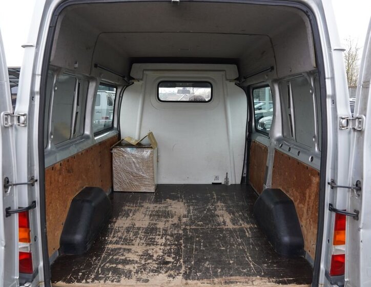 Ford Transit Skříň 2,0 l 73 kw