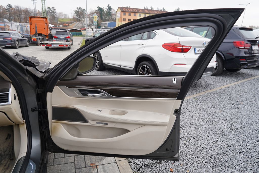 BMW Řada 7