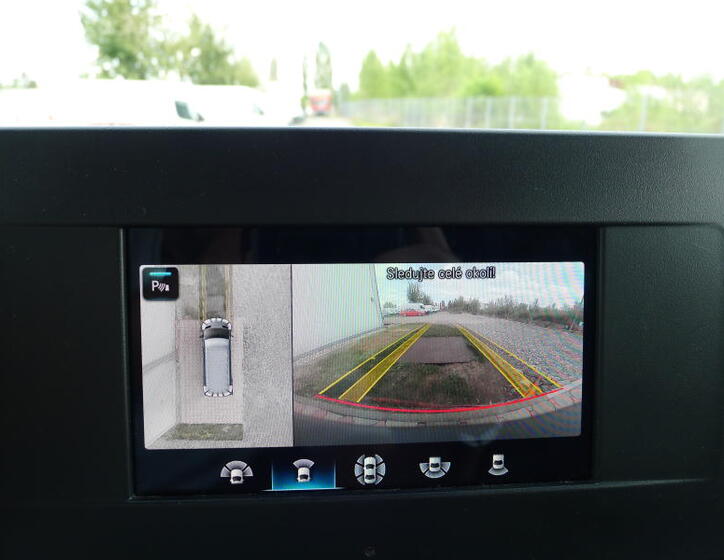 Mercedes-Benz Sprinter 17