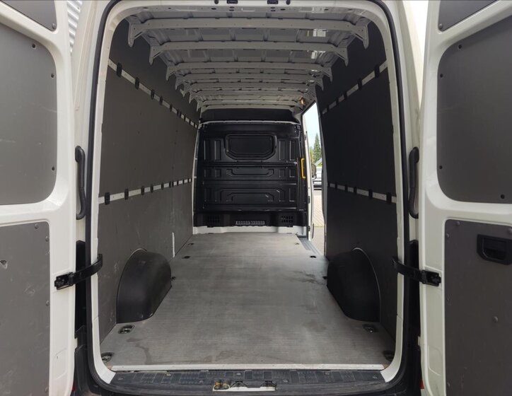 Volkswagen Crafter 21