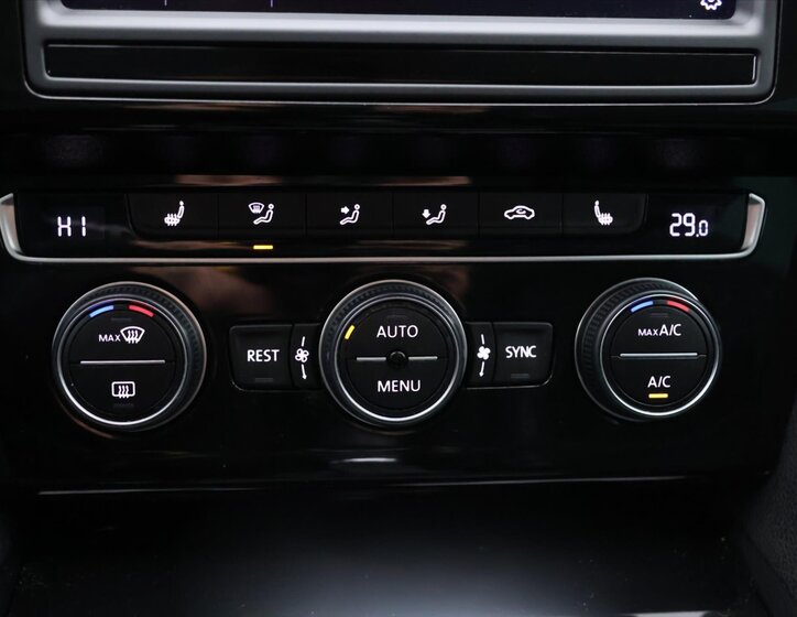 Volkswagen Passat Kombi 2,0 l 110 kw