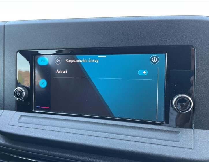 Volkswagen Caddy Skříň 2,0 l 75 kw