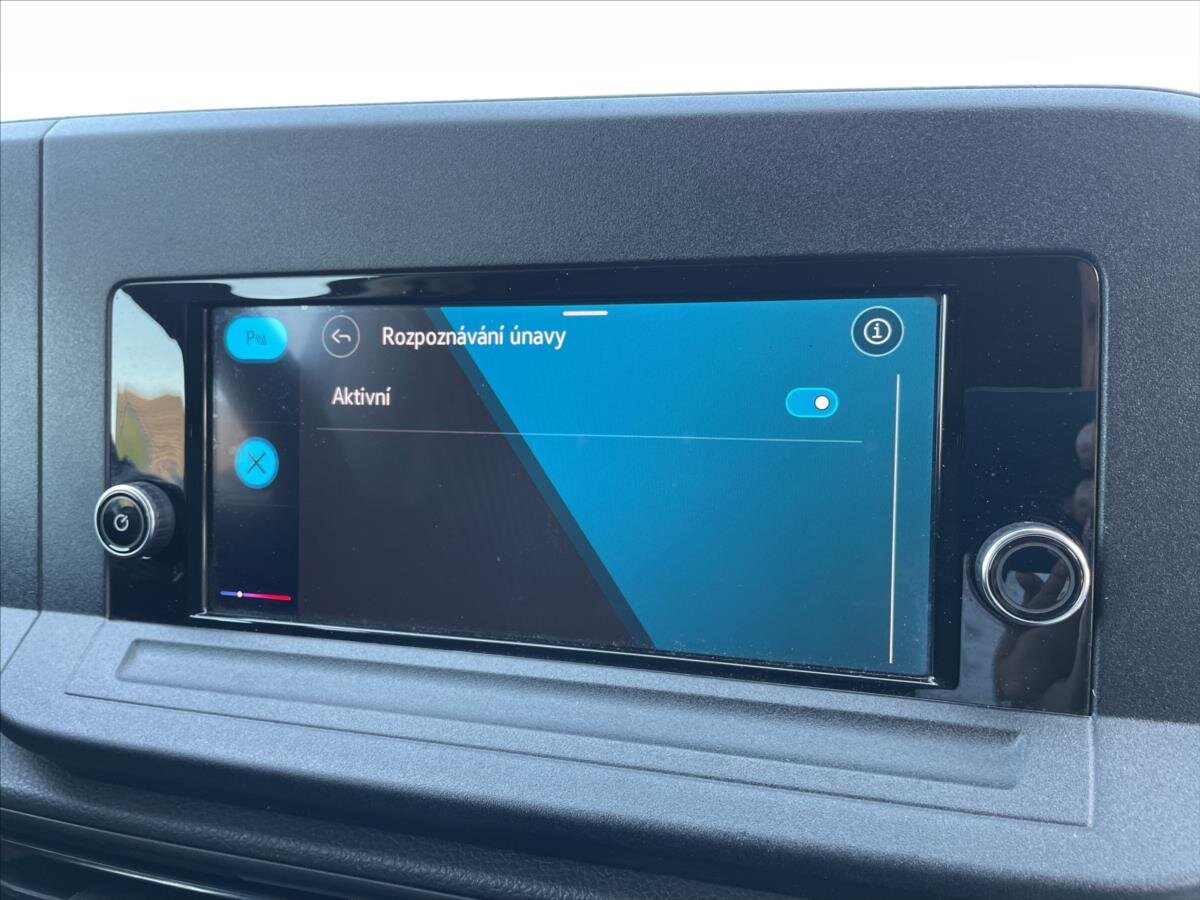 Volkswagen Caddy Skříň 2,0 l 75 kw