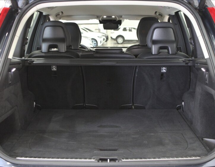 Volvo XC90 SUV 2,0 l 173 kw