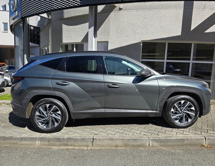 Hyundai Tucson SUV / Terénní 1,6 l 110 kw