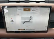 Land Rover Defender SUV 4,4 l 467 kw