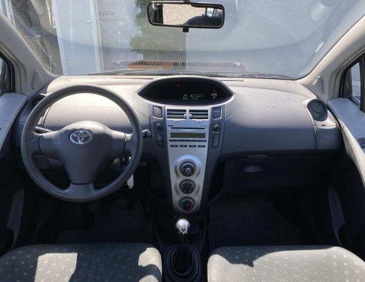Toyota Yaris 22