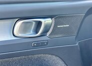 Volvo XC40 SUV 2,0 l 145 kw