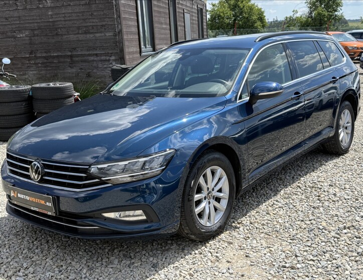 Volkswagen Passat 1