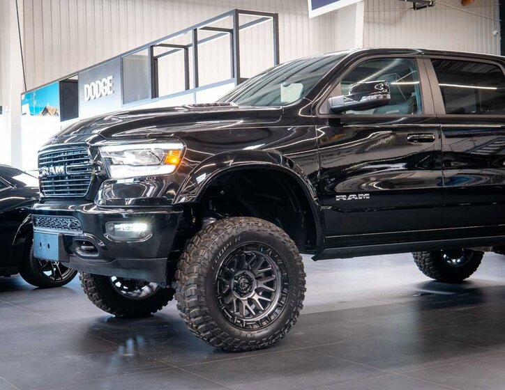Dodge RAM 12